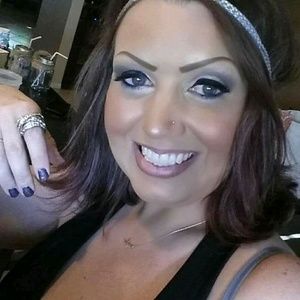 Meet your Posher, Jade